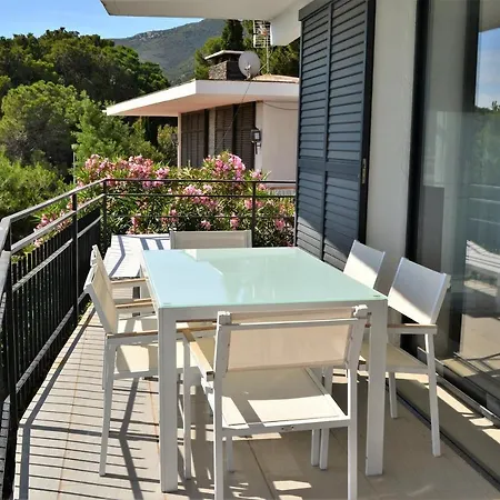 Apartment Farella 1 Llança